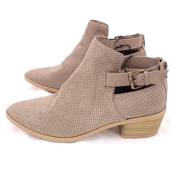 Dolce Vita tan suede Ankle Booties Boots shoes western chunky heel 8.5 shoes - Picture 1 of 7